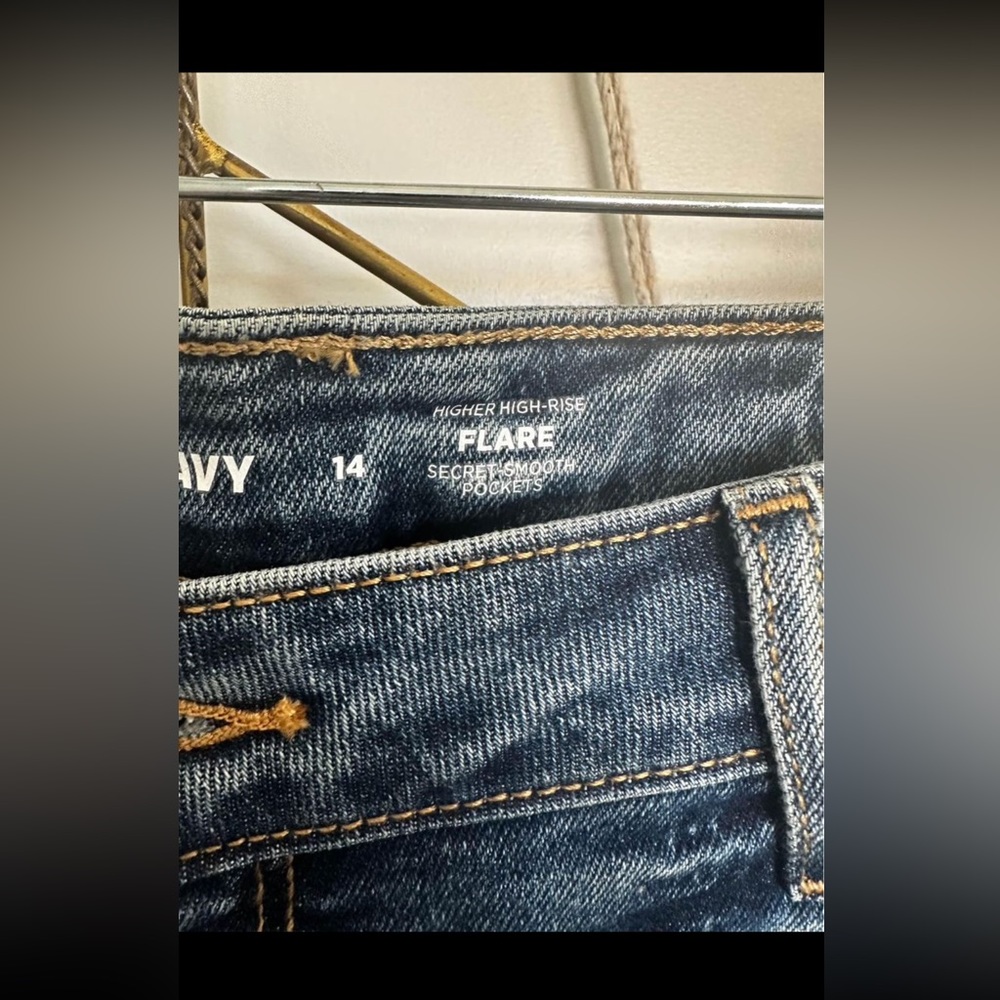 Old Navy Womens High rise Flare Jeans (new)-size 14 - Picture 4 of 4